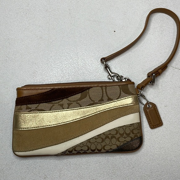 Coach Handbags - Coach Signature Wristlet